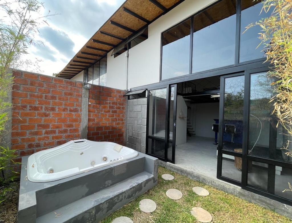 Via Paraiso Aparthotel Emiliano Zapata  Buitenkant foto